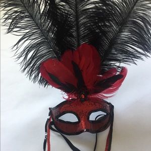 Mardi Gras Mask 🖤